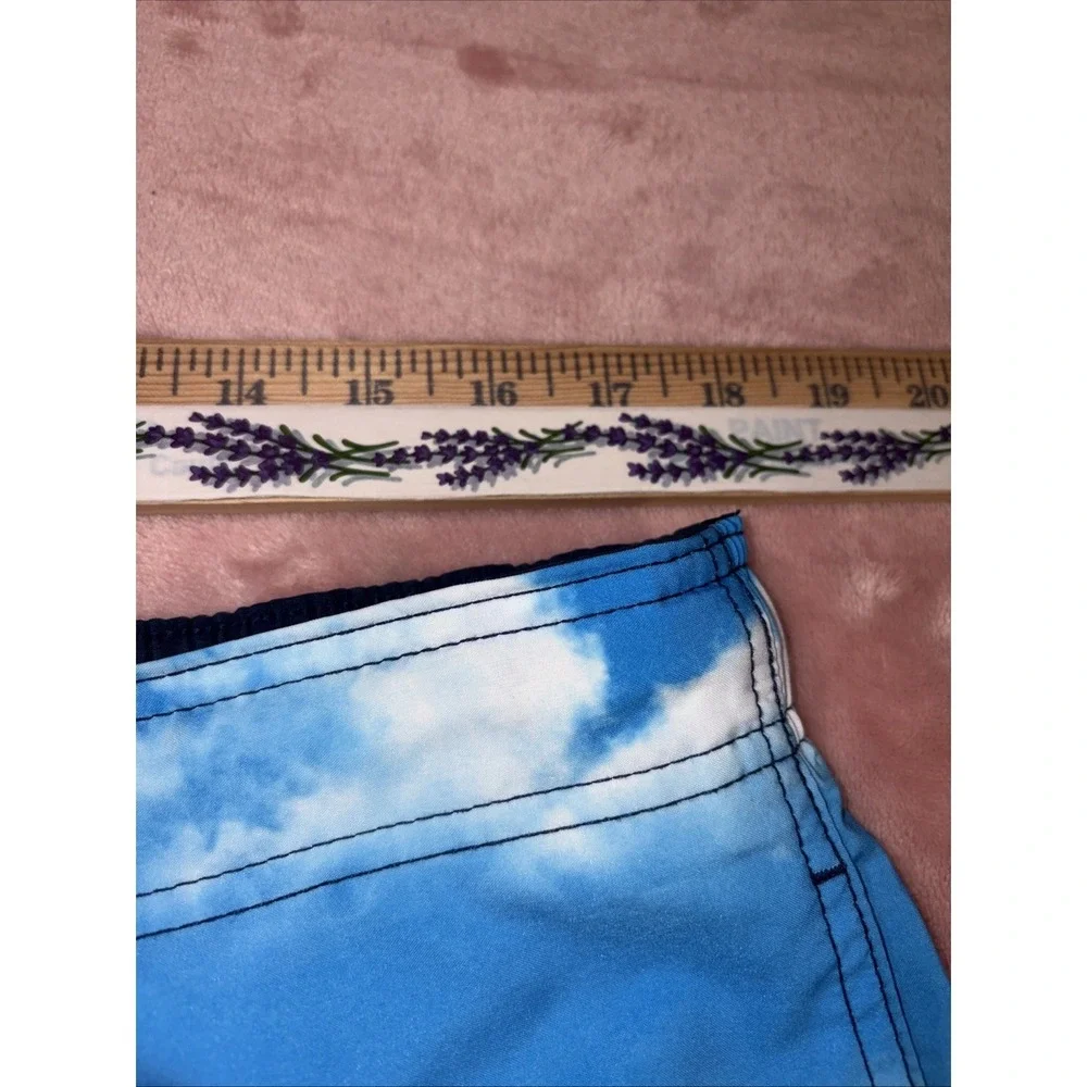 Speedo Ocean Waves Print Swim Trunks Shorts. Blue & White Swimsuit. Men's XL